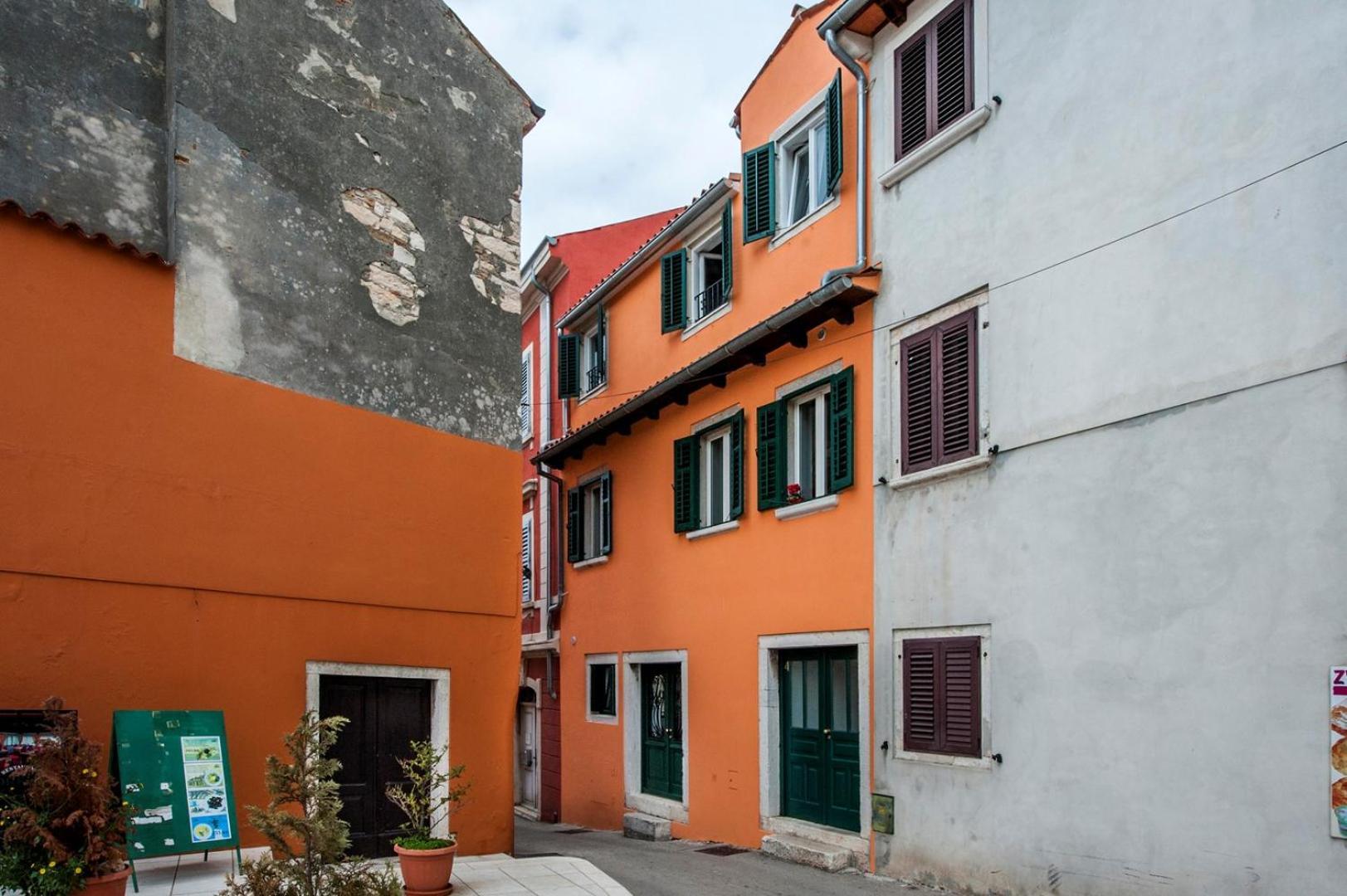 Apartments Tizi Rovigno Camera foto